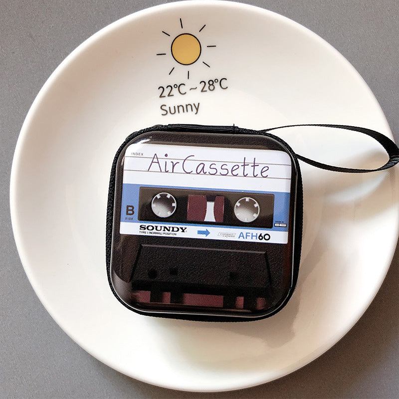 Wholesale Cartoon Retro Record Tape Tinplate Earphone Case